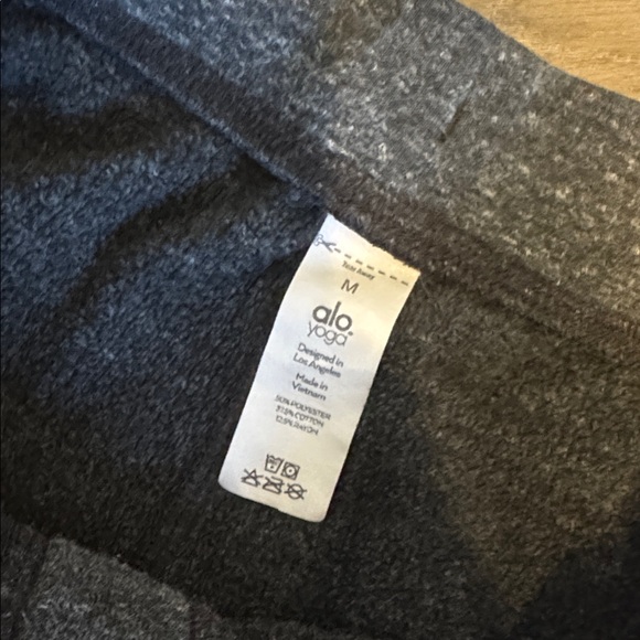 Alo Yoga Men’s Fleece Jogger Bundle - Picture 5 of 9